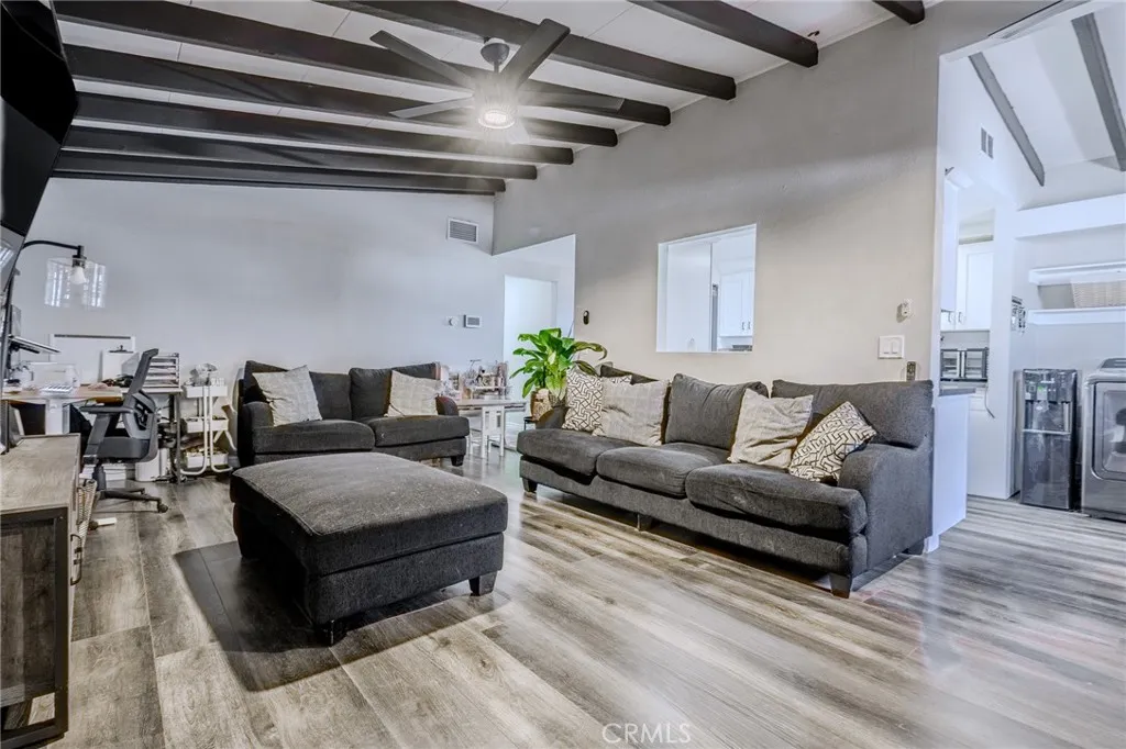 827 S Riverside, Rialto, California 92376 home-pic-7