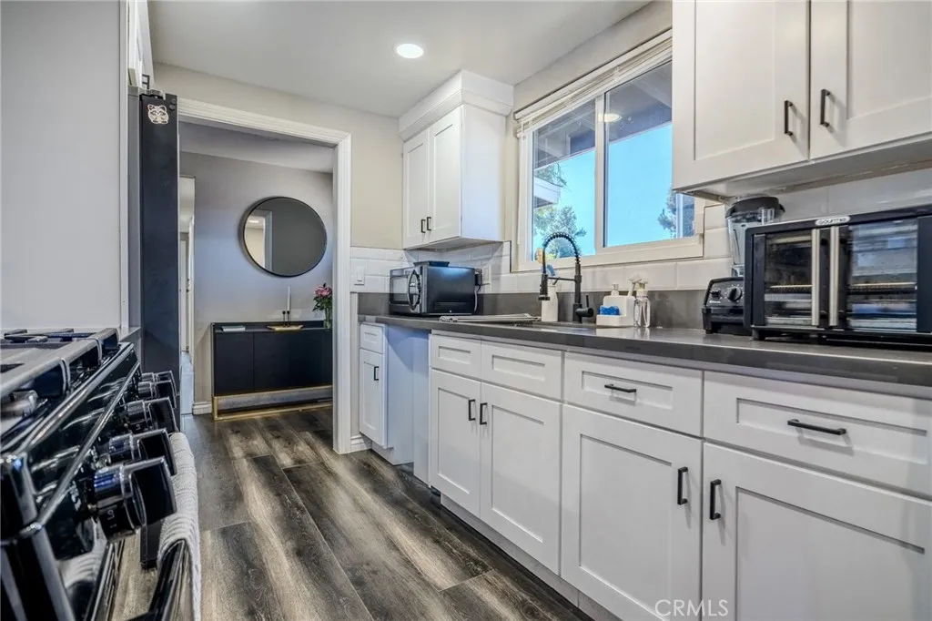 827 S Riverside, Rialto, California 92376 home-pic-13