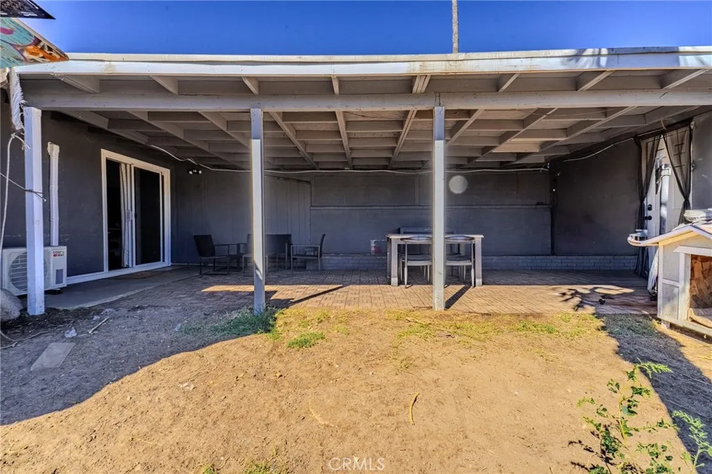 827 S Riverside, Rialto, California 92376 home-pic-58