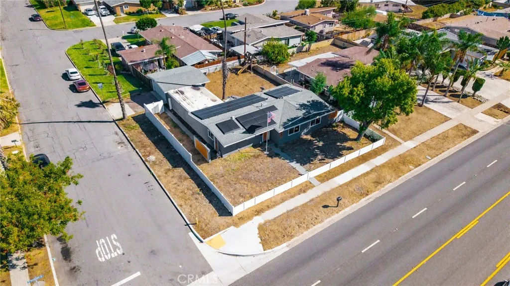 827 S Riverside, Rialto, California 92376 home-pic-36
