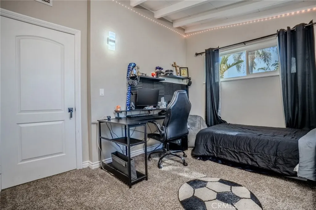 827 S Riverside, Rialto, California 92376 home-pic-31