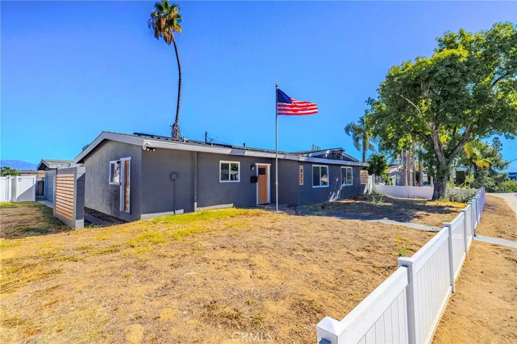 827 S Riverside, Rialto, California 92376 home-pic-49