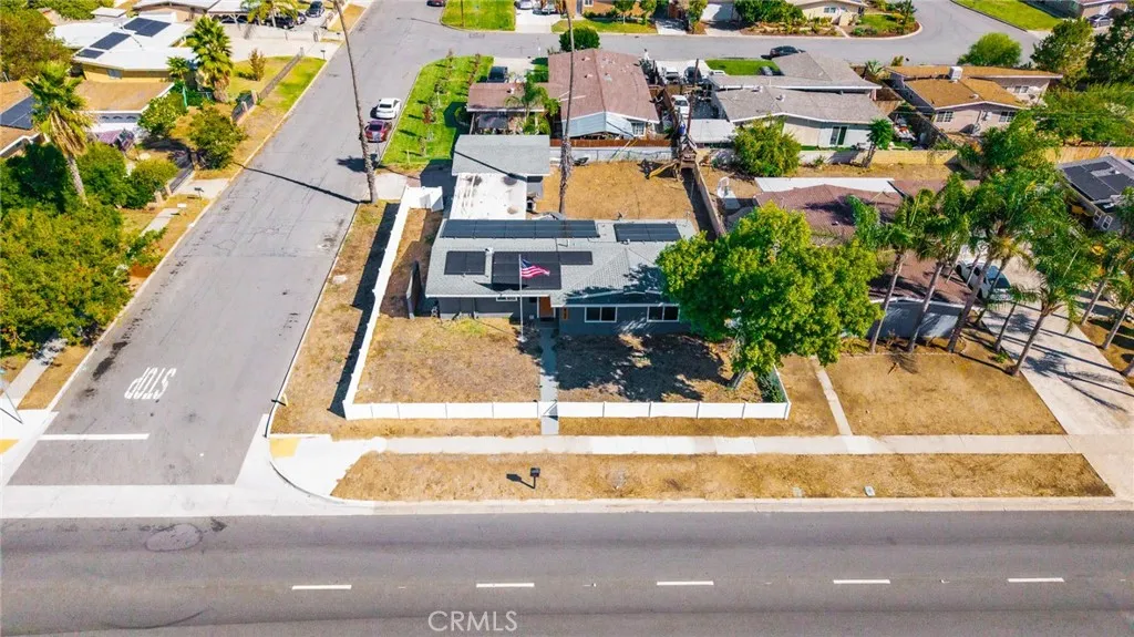 827 S Riverside, Rialto, California 92376 home-pic-33