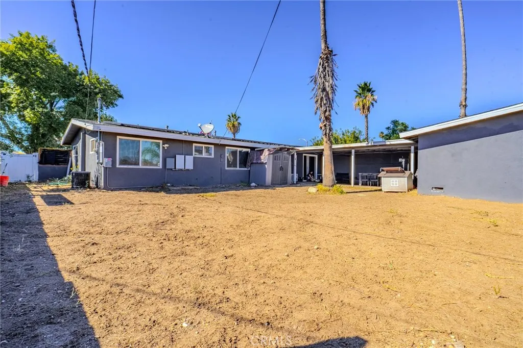 827 S Riverside, Rialto, California 92376 home-pic-59