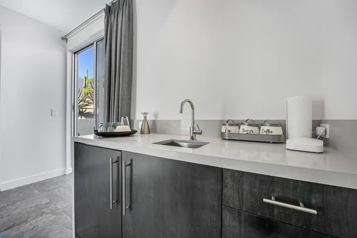 49120-sunrose-ln-palm-desert-075