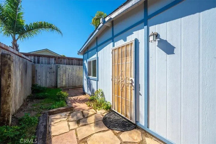 Second Unit Entrance