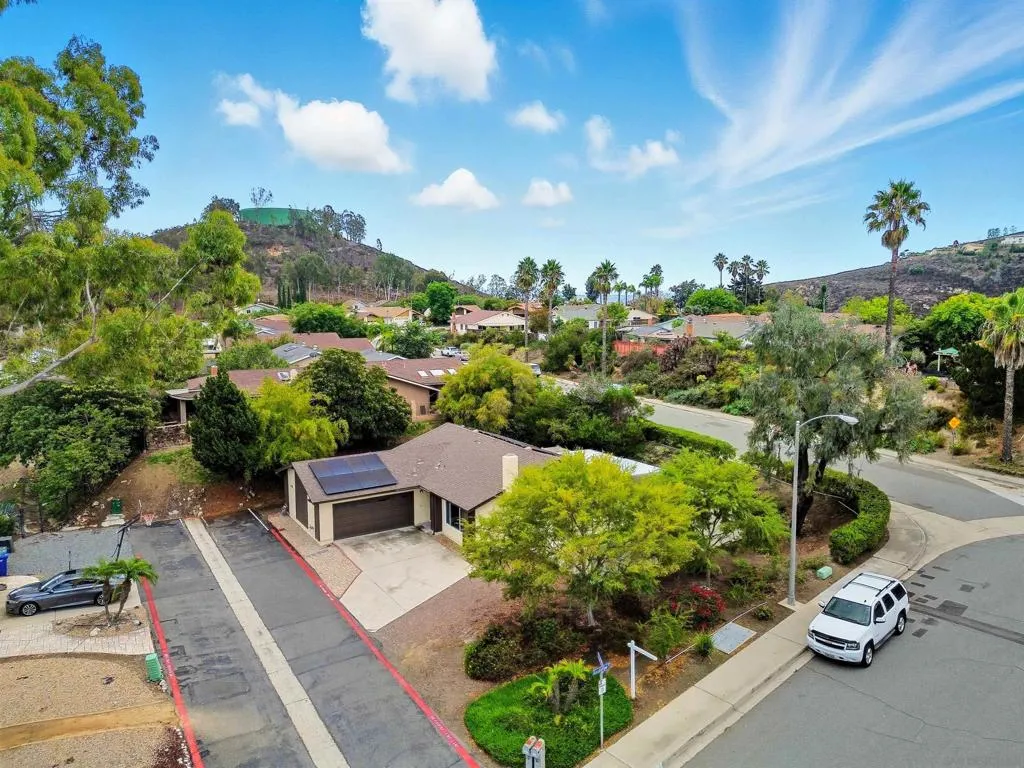 2304 Meadowridge Pl, Spring Valley, California 91977 home-pic-31