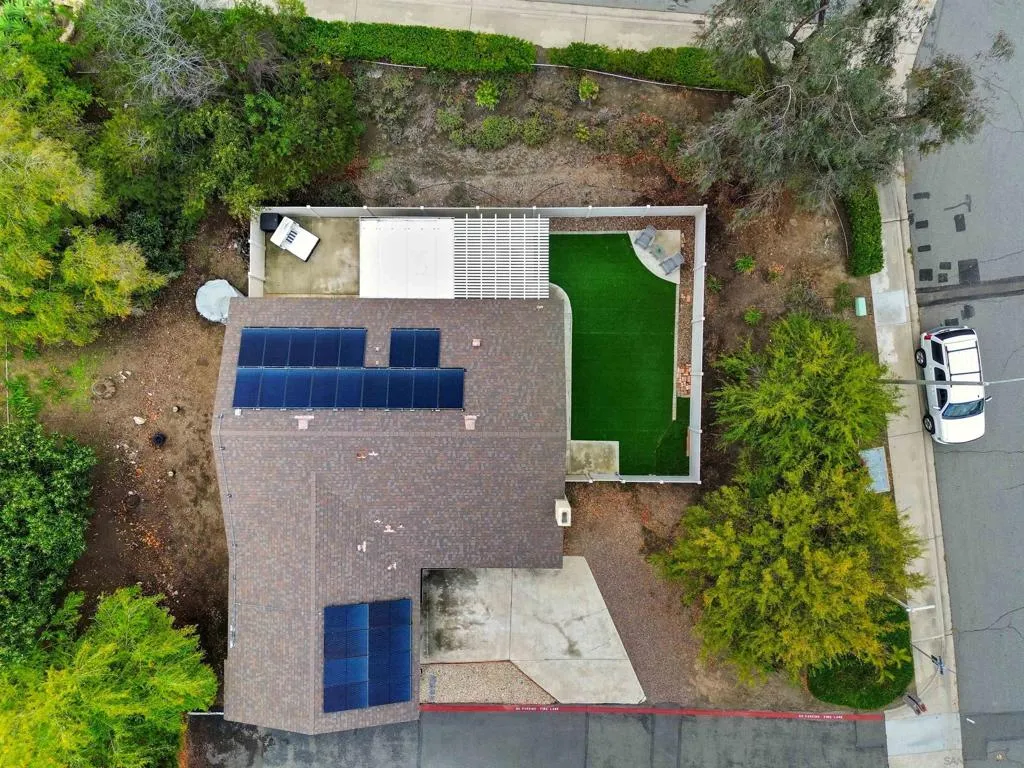 2304 Meadowridge Pl, Spring Valley, California 91977 home-pic-29