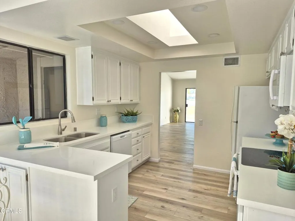 17101 Village 17, Camarillo, California 93012 home-pic-9