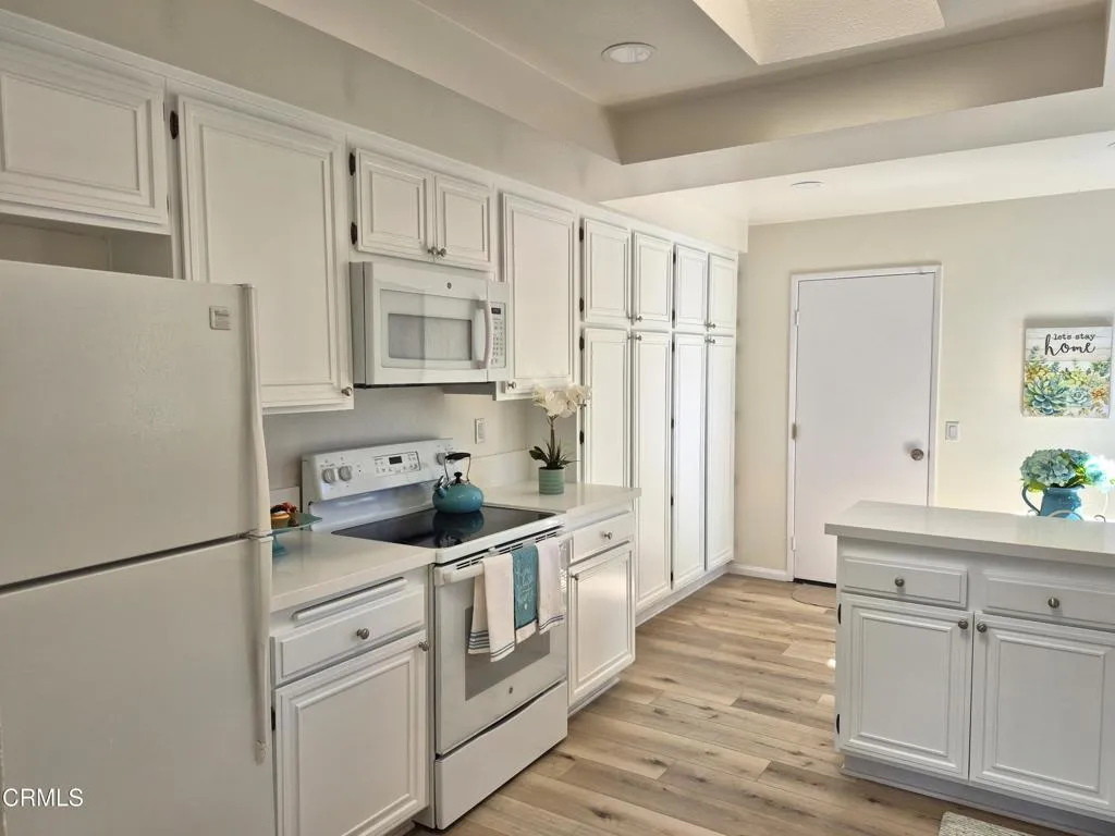 17101 Village 17, Camarillo, California 93012 home-pic-10