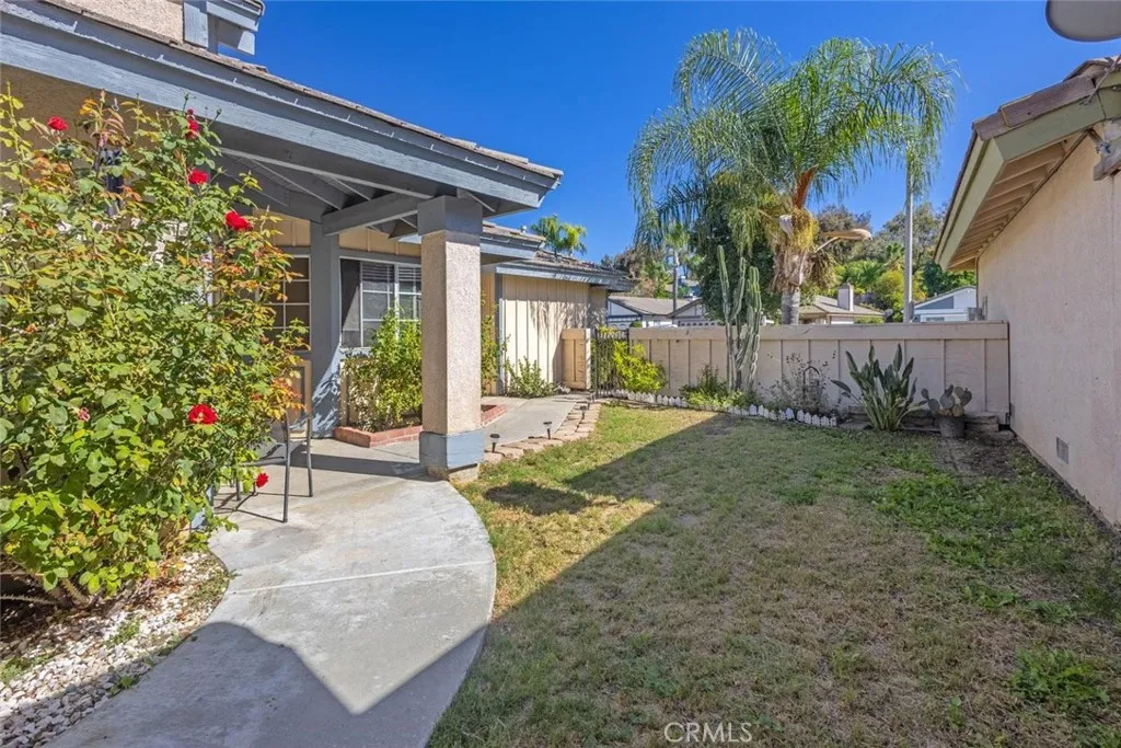 31670 Corte Encinas, Temecula, California 92592 home-pic-4