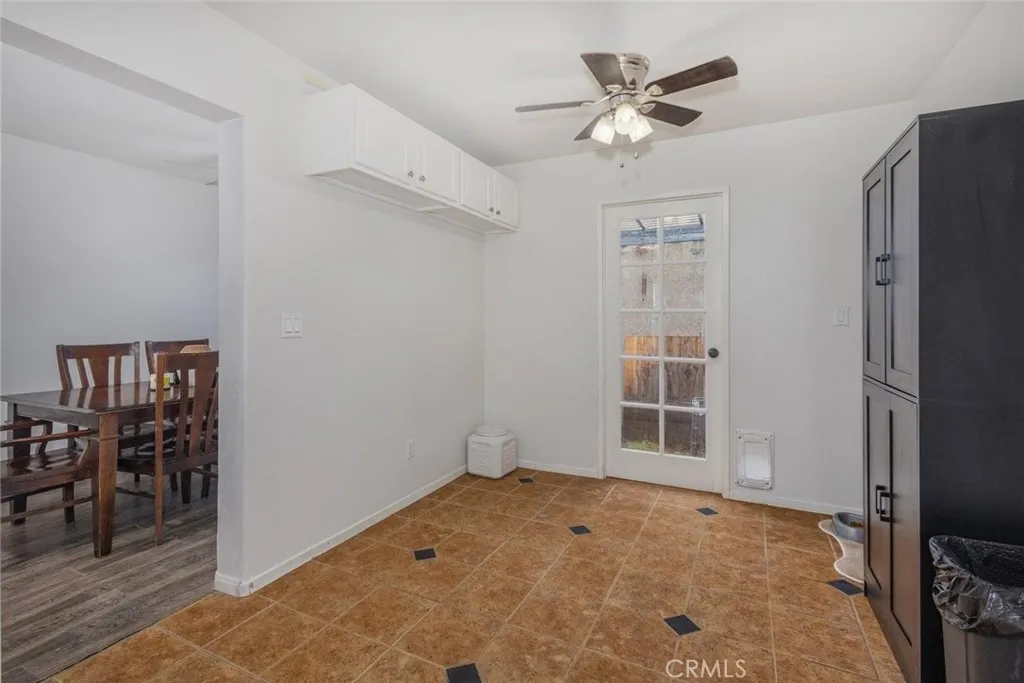 31670 Corte Encinas, Temecula, California 92592 home-pic-9