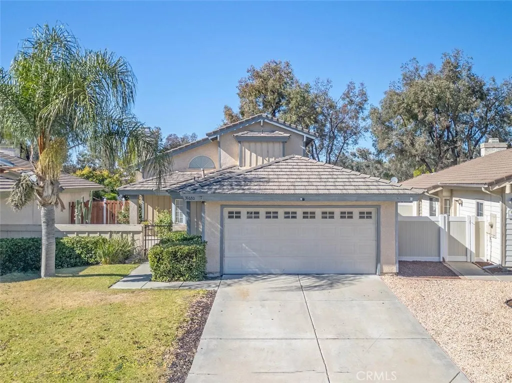 31670 Corte Encinas, Temecula, California 92592 home-pic-0