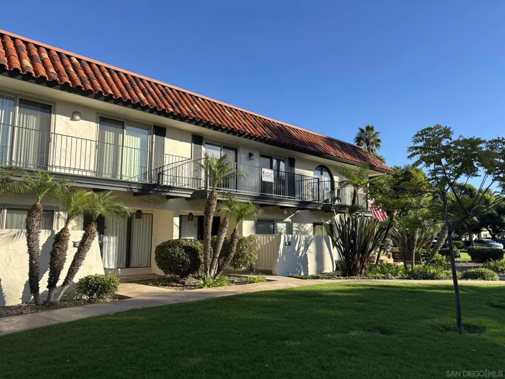 3249 Loma Riviera Dr., San Diego, California 92110 home-pic-0