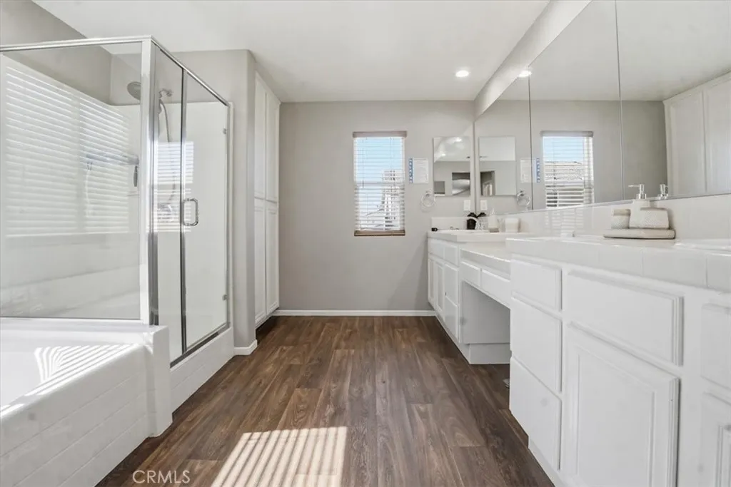 12321 Bali, Victorville, California 92392 home-pic-35