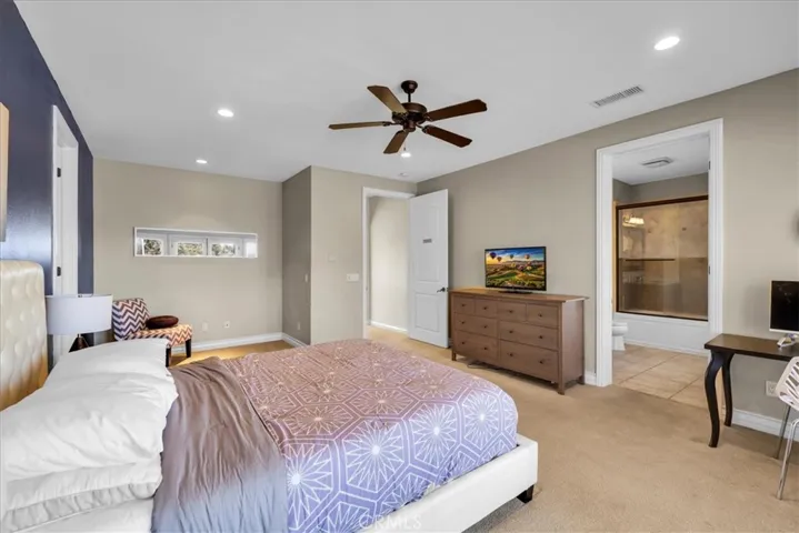 41300 Berkswell, Temecula, California 92592