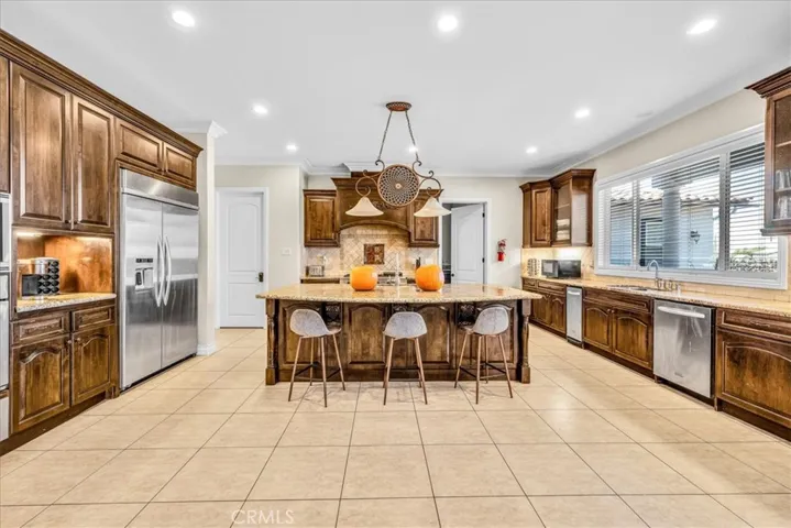 41300 Berkswell, Temecula, California 92592