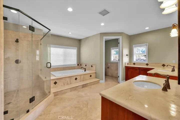 41300 Berkswell, Temecula, California 92592