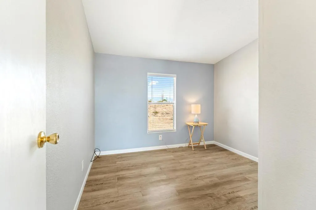 2610 Dana Avenue, Thermal, California 92274 home-pic-14