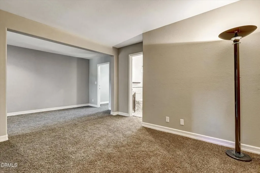 561 S Ventu Park Road, Thousand Oaks, California 91320 home-pic-38