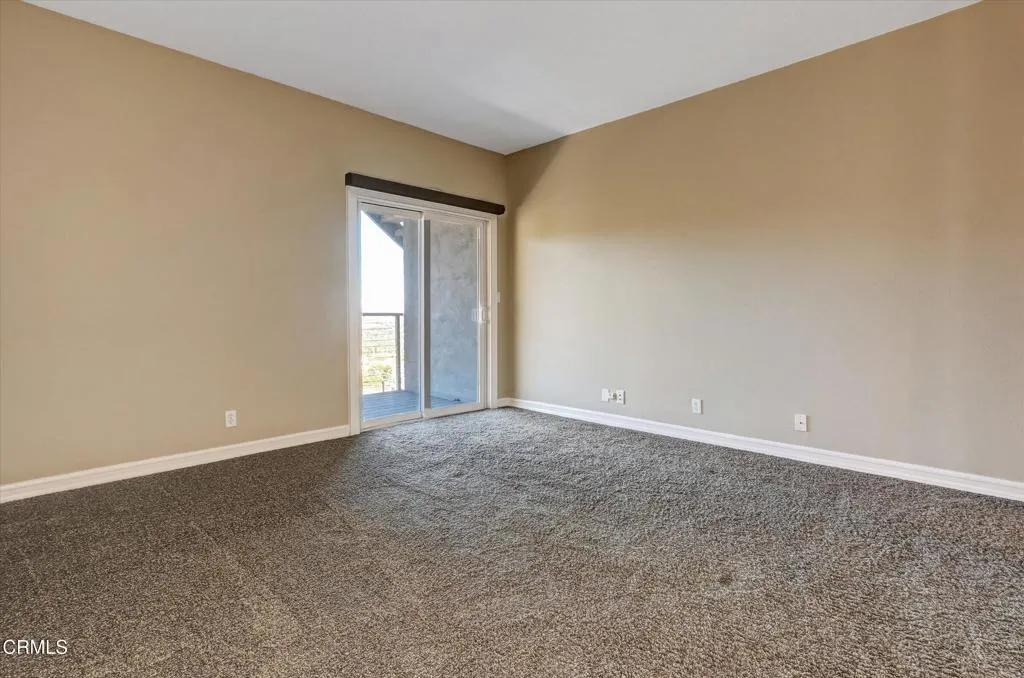 561 S Ventu Park Road, Thousand Oaks, California 91320 home-pic-29