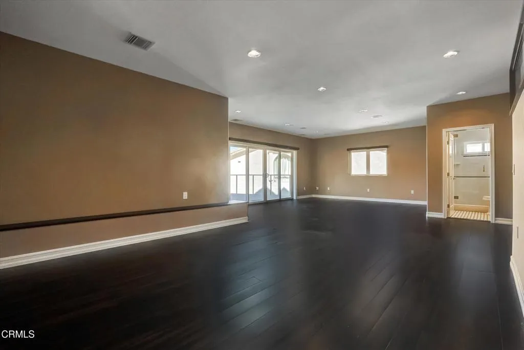 561 S Ventu Park Road, Thousand Oaks, California 91320 home-pic-41