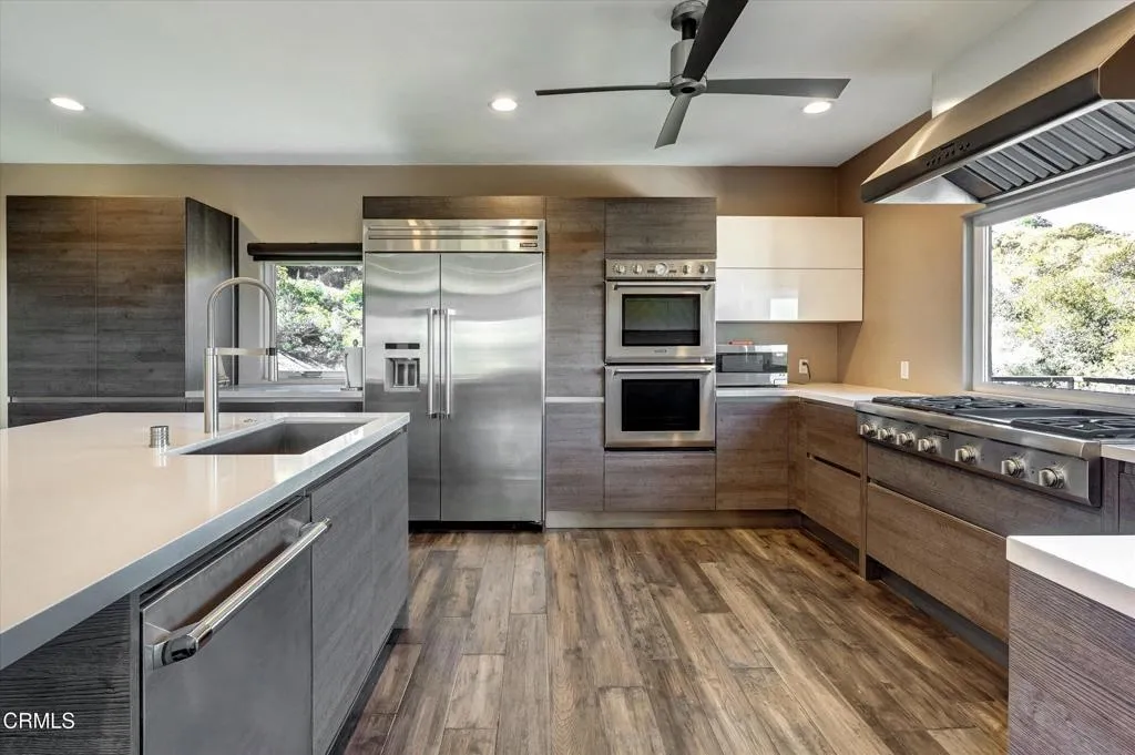 561 S Ventu Park Road, Thousand Oaks, California 91320 home-pic-12