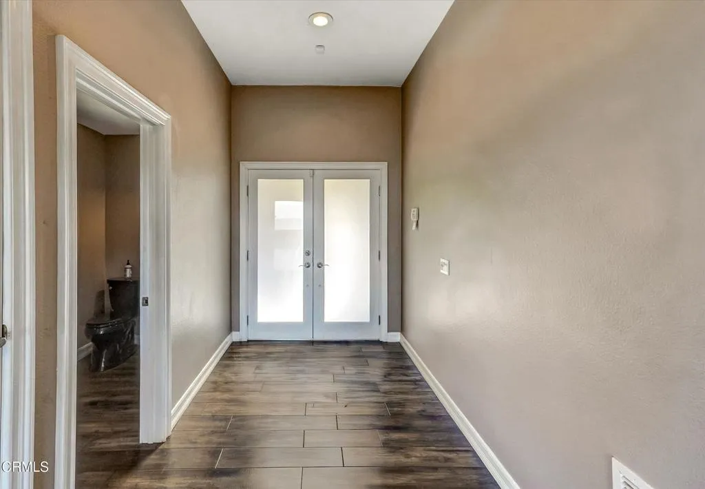 561 S Ventu Park Road, Thousand Oaks, California 91320 home-pic-5