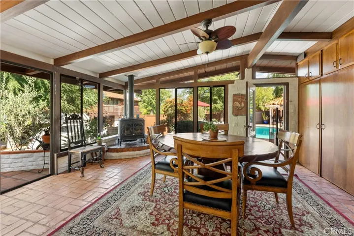 The breakfast room overlooks the pool.