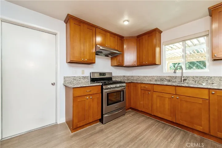 8 Featherwood, Irvine, California 92612