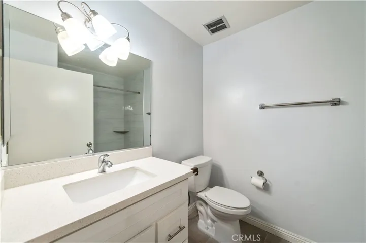 8 Featherwood, Irvine, California 92612