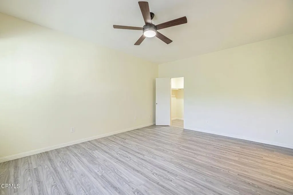 22239 1/4 Erwin Street, Woodland Hills, California 91367 home-pic-27