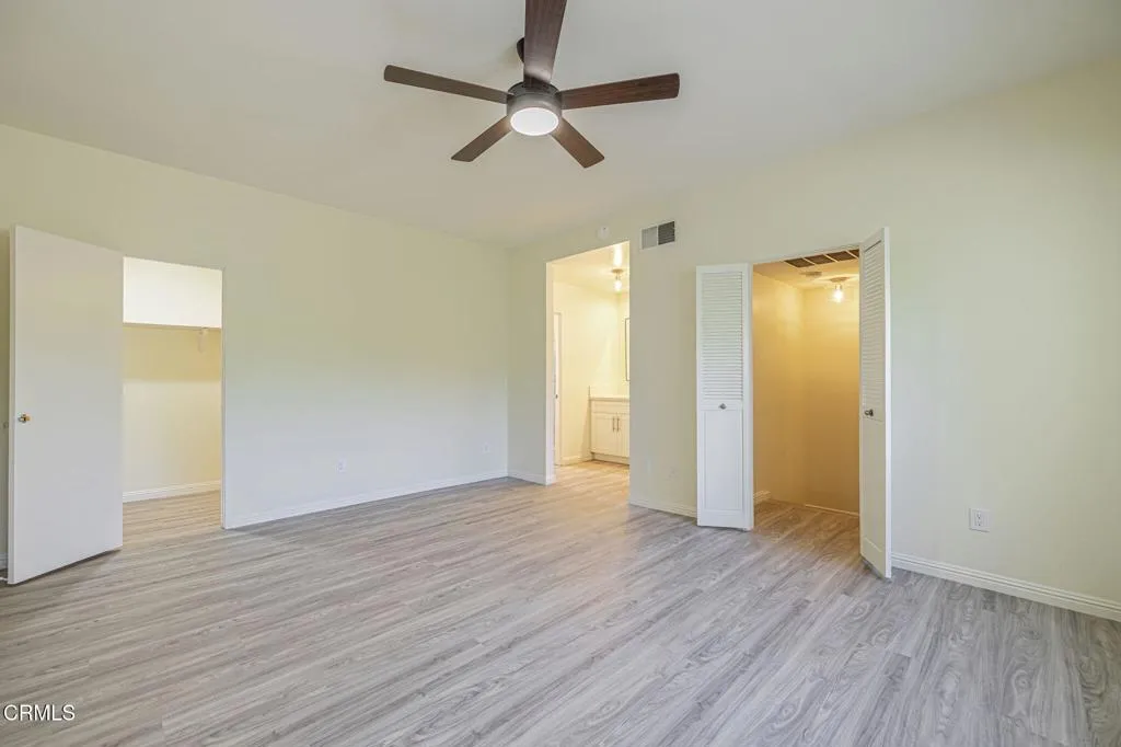 22239 1/4 Erwin Street, Woodland Hills, California 91367 home-pic-28