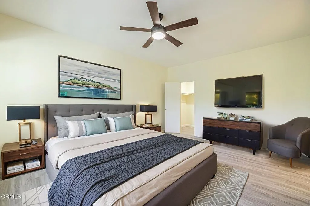 22239 1/4 Erwin Street, Woodland Hills, California 91367 home-pic-26