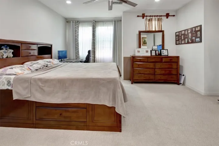 12 Savannah, Lake Forest, California 92630