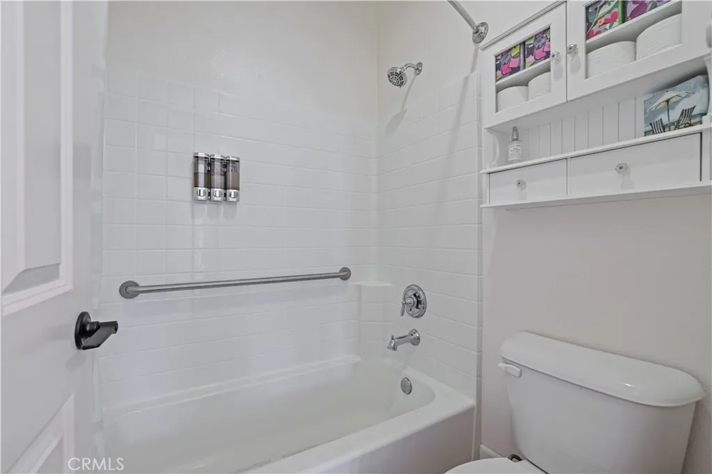 28658 Farrier Drive, Valencia, California 91354 home-pic-37