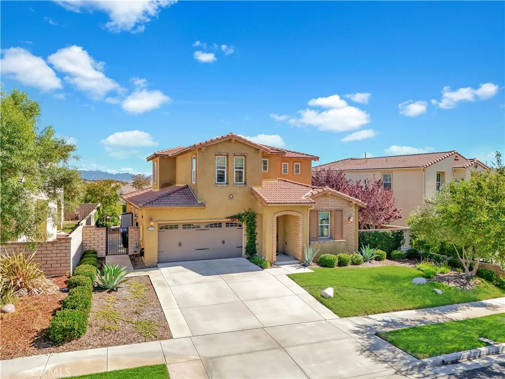 28658 Farrier Drive, Valencia, California 91354 home-pic-1