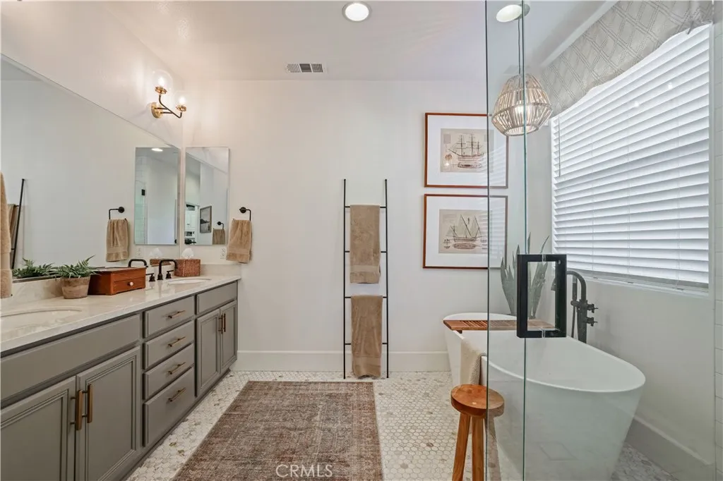 28658 Farrier Drive, Valencia, California 91354 home-pic-18