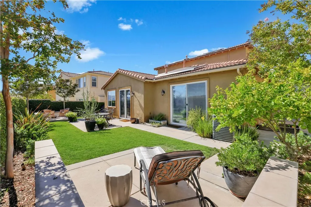 28658 Farrier Drive, Valencia, California 91354 home-pic-44