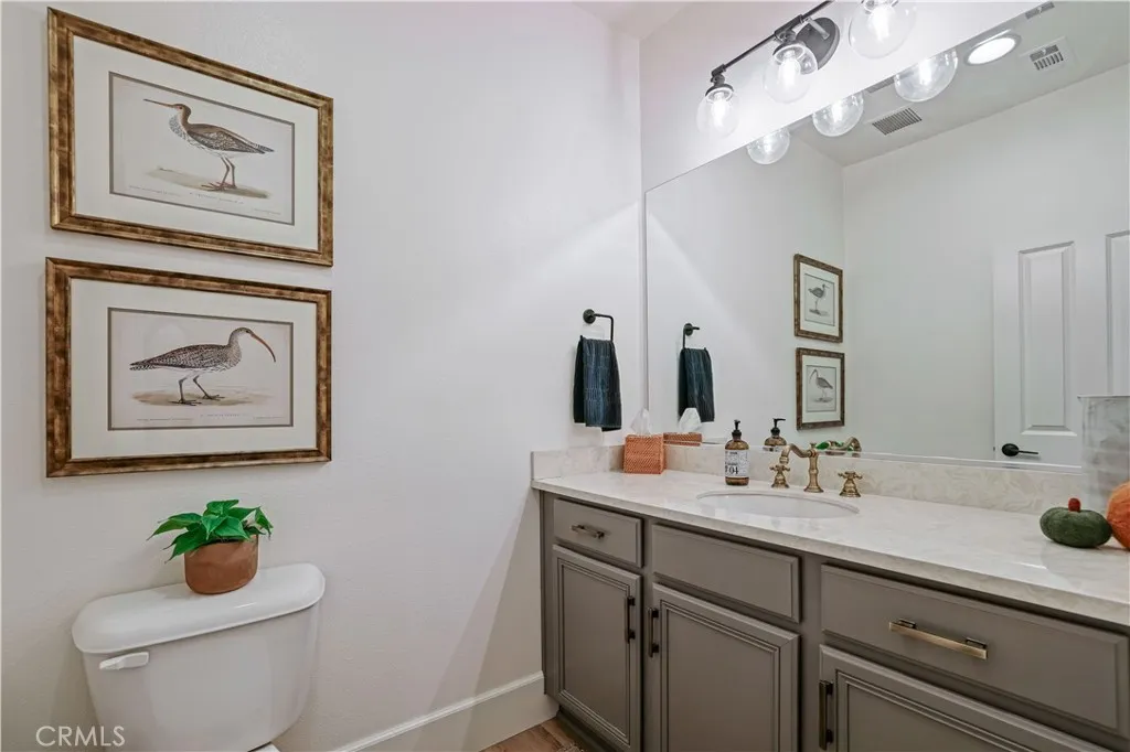 28658 Farrier Drive, Valencia, California 91354 home-pic-24