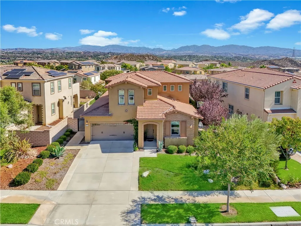 28658 Farrier Drive, Valencia, California 91354 home-pic-2