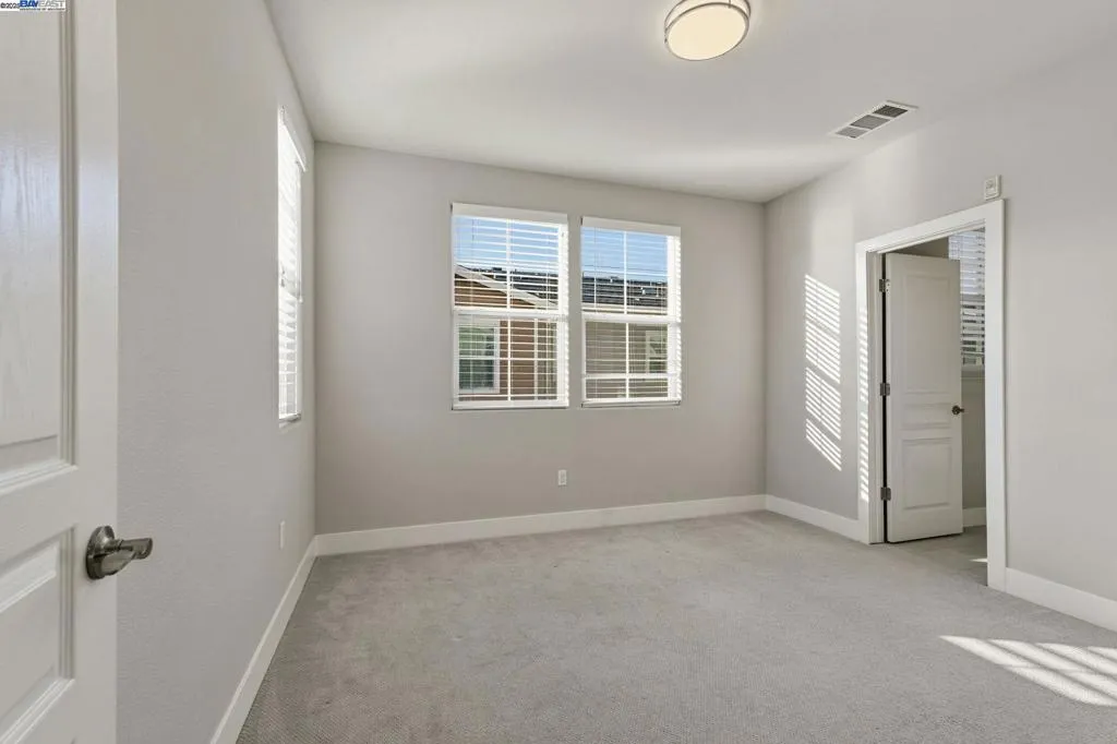 201 Jetty Dr, Richmond, California 94804 home-pic-19