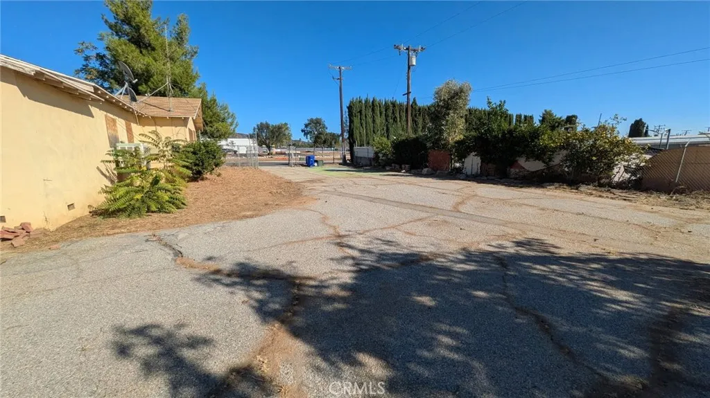 12278 5th, Yucaipa, California 92399 home-pic-6
