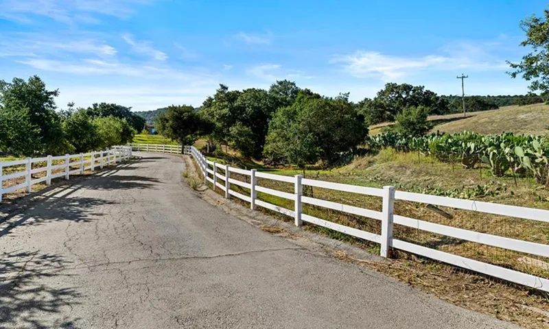 547 Mission Vineyard Road, San Juan Bautista, California 95045