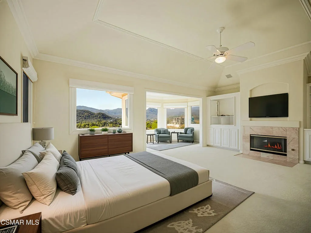 590 Cricketfield, Lake Sherwood, California 91361 home-pic-3