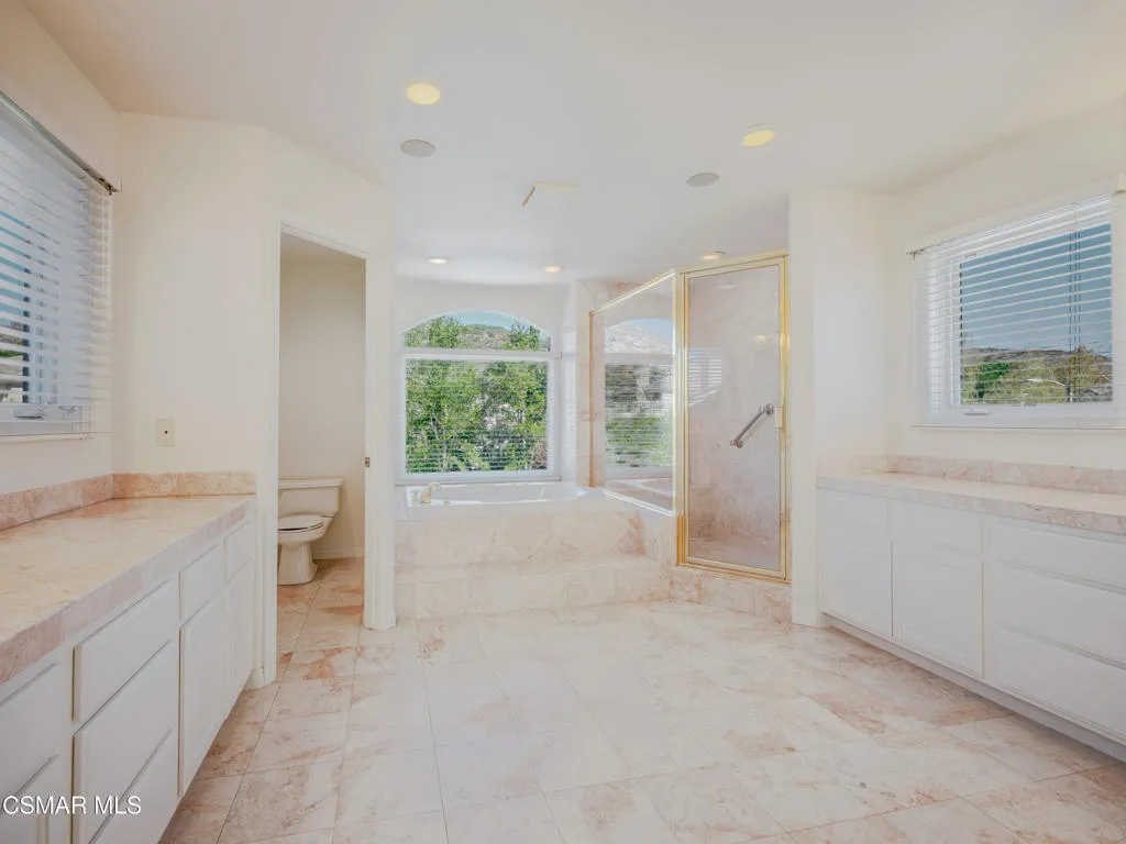 590 Cricketfield, Lake Sherwood, California 91361 home-pic-23