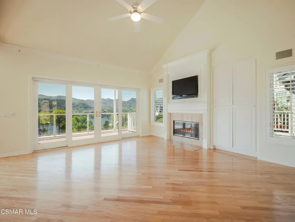 590 Cricketfield, Lake Sherwood, California 91361 home-pic-6