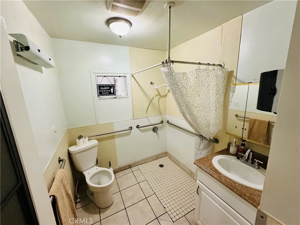 264 E 2nd, San Jacinto, California 92583 home-pic-45