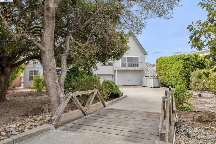 772 Stewart Ct, Alameda, California 94501