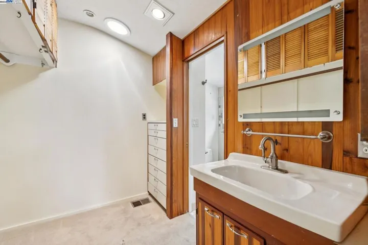 772 Stewart Ct, Alameda, California 94501